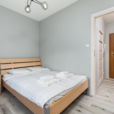 Lopuszanska 55 By Homeprime Warschau Buitenkant foto